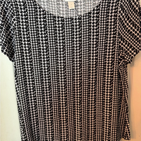 Christopher & Banks Tops - Christopher & Banks Monochrome Houndstooth Short Sleeve Top